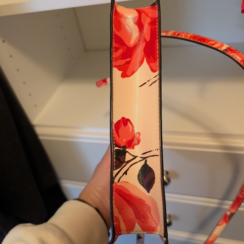 Kate Spade Cameron Street Roses Clarise Crossbody Purse Shoulder Bag MRP $198 - Picture 5 of 7